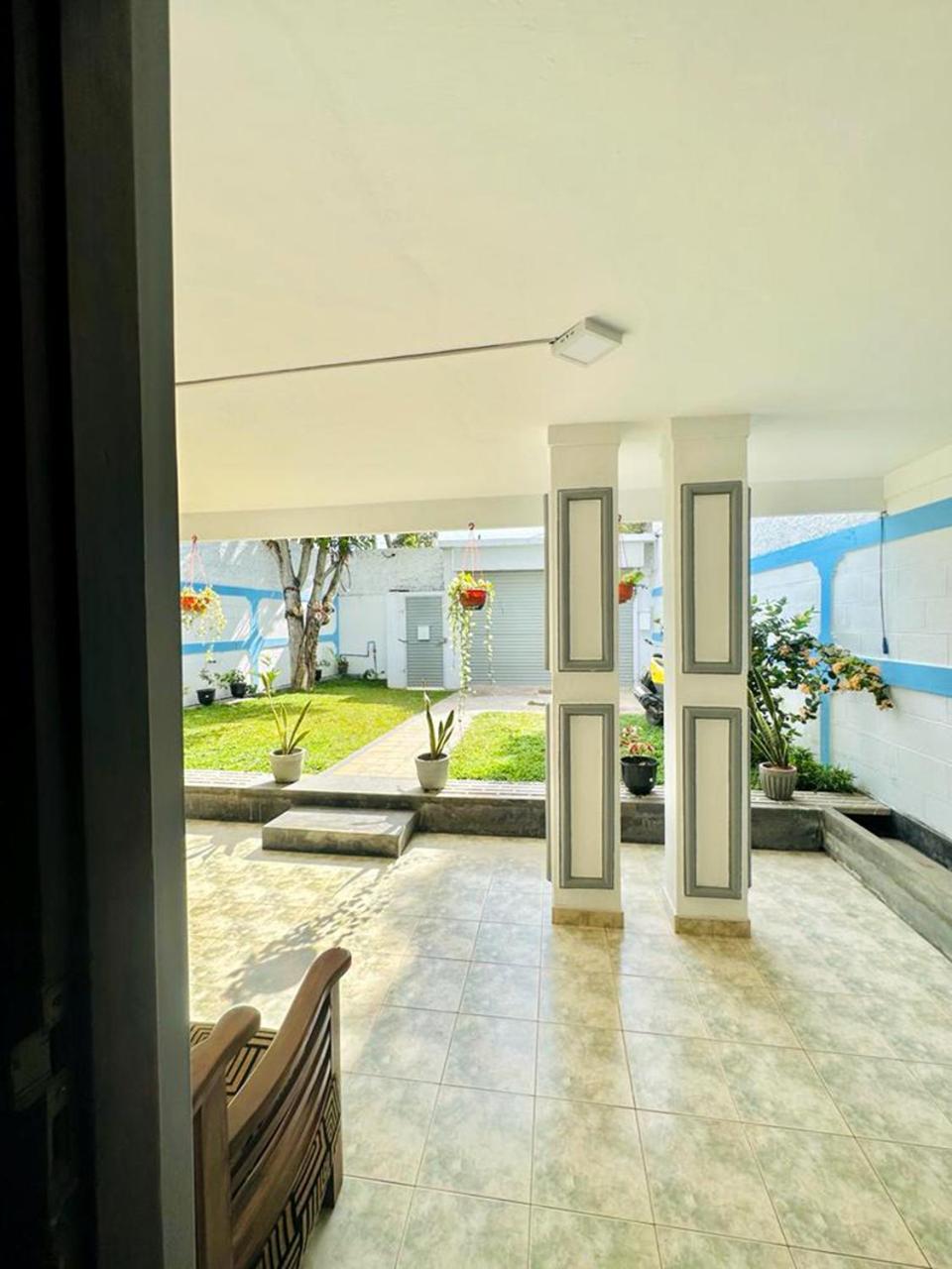 Sea Breeze Guest House เนกอมโบ ภายนอก รูปภาพ