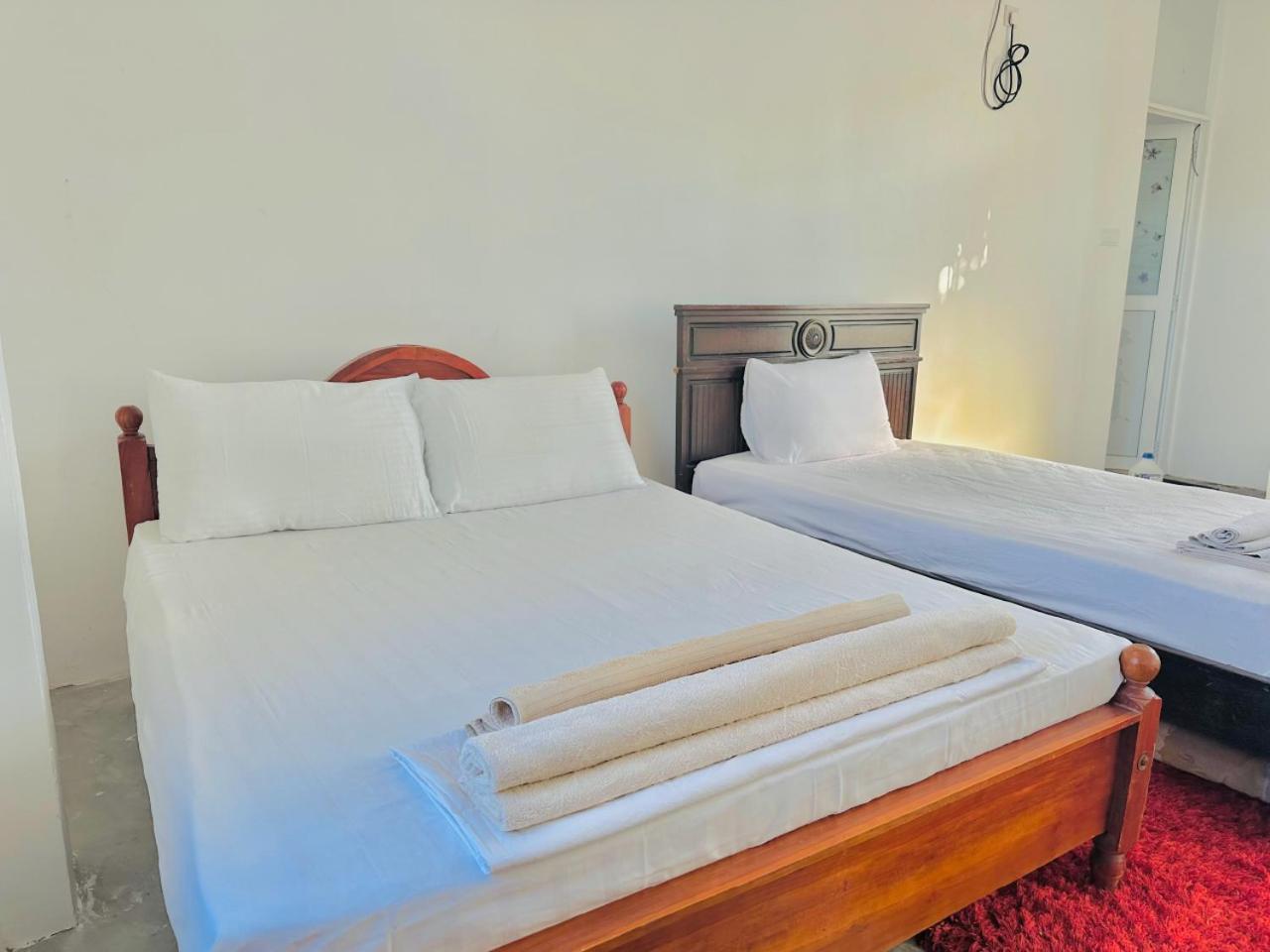 Sea Breeze Guest House เนกอมโบ ภายนอก รูปภาพ