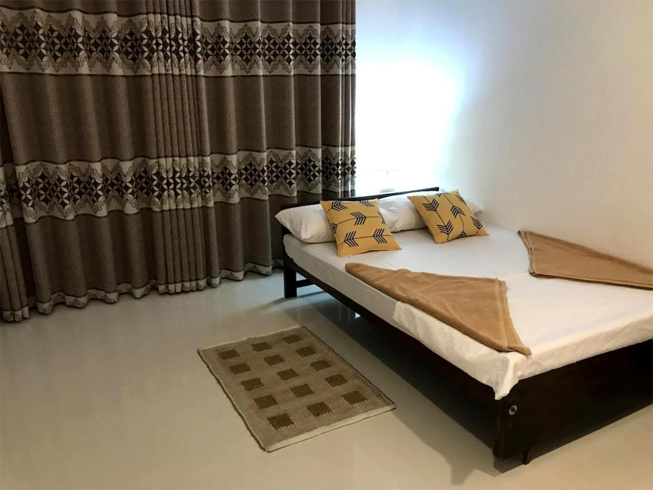 Sea Breeze Guest House เนกอมโบ ภายนอก รูปภาพ